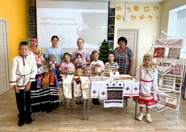 Урок краеведения "Бабушкин сундук"