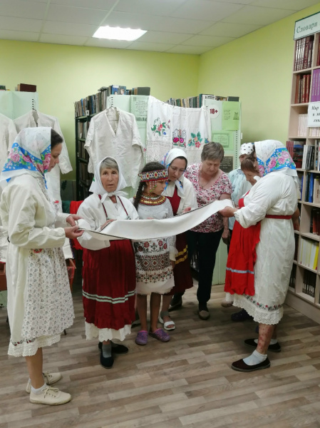 Тематическая выставка "Бабушкино наследие"