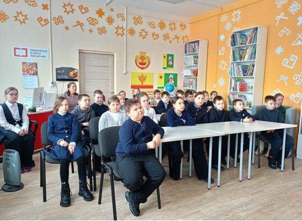 Информационный час «Интернет без бед».