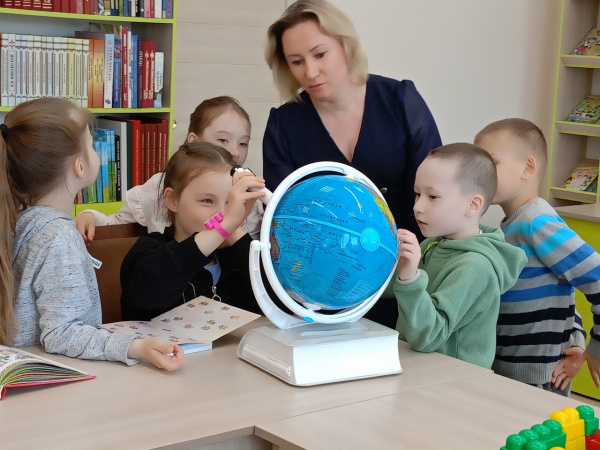 Аликовская детская библиотека распахнула двери для будущих читателей!