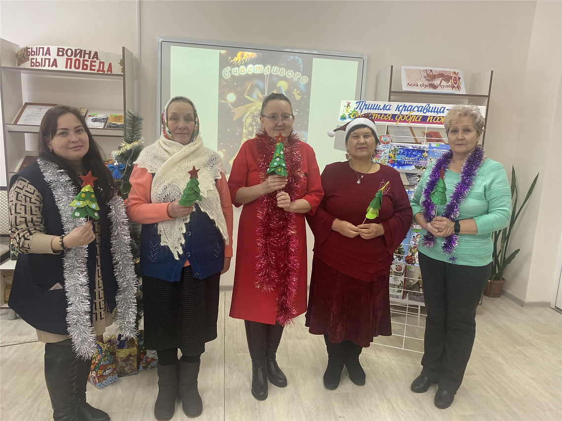 Творческая мастерская "Рождественские елочки".