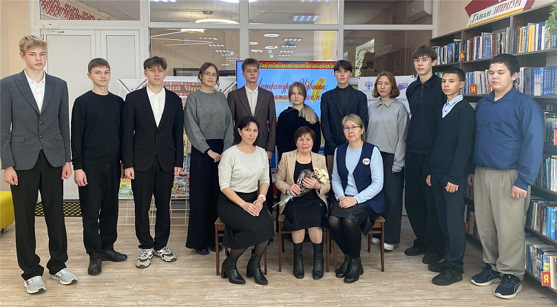 Встреча с поэтессой Елизавета Васильевной Ивановой в рамках республиканского фестиваля-конкурса "Литературная Чувашия: книга года-2025".
